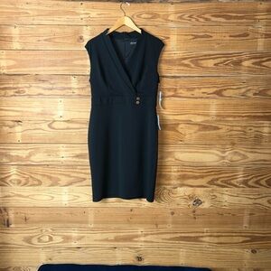 Maggy London Black Sleeveless Sheath Dress